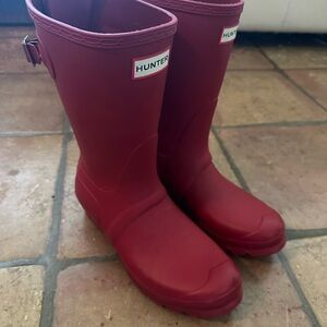 Hunter Classic Red Waterproof Rain Boots